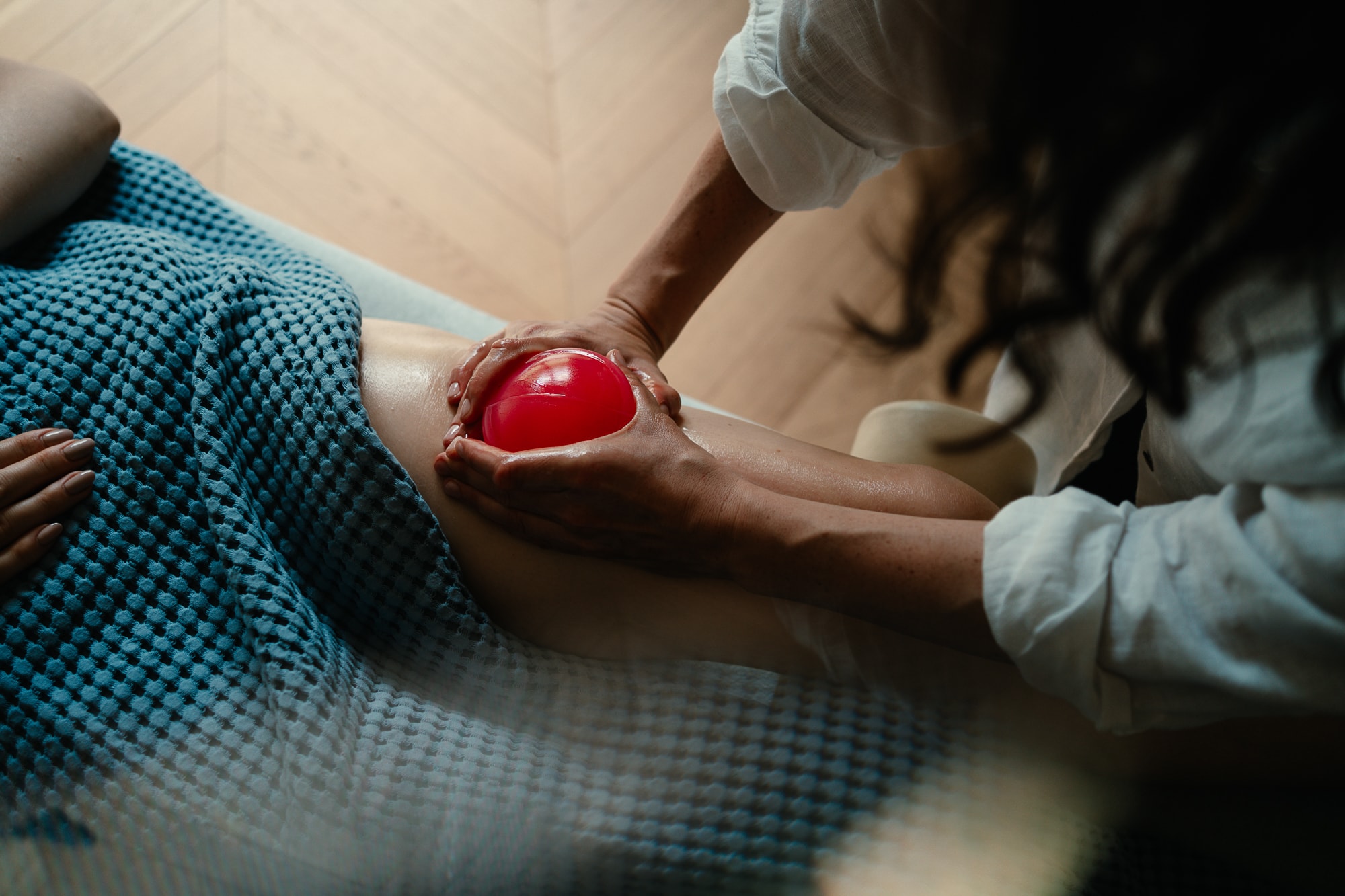 Masaż Bańką Chińską: Tajemnica Pięknej i Zdrowej Skóry